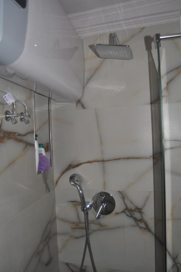 Bliri Myslym Shyri Apartment Тирана Екстериор снимка