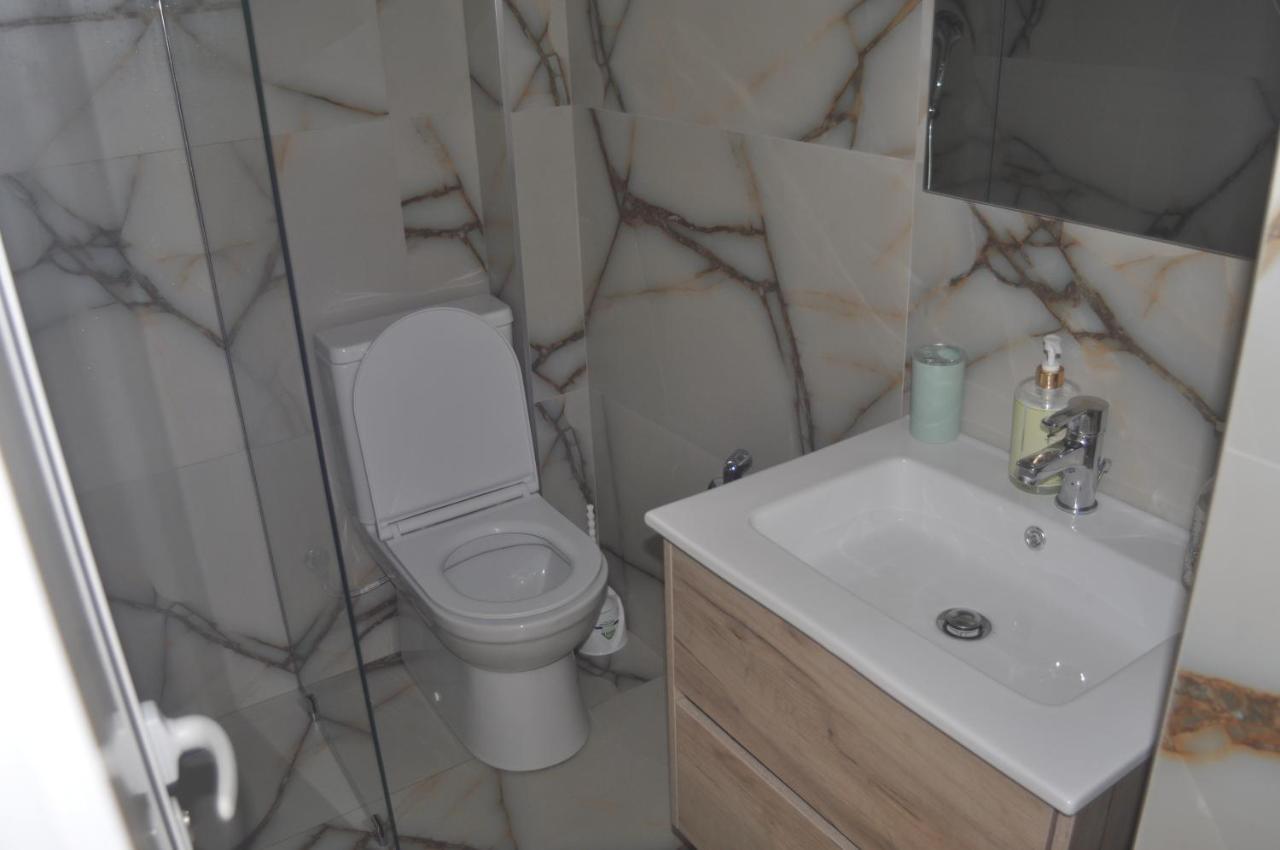 Bliri Myslym Shyri Apartment Тирана Екстериор снимка