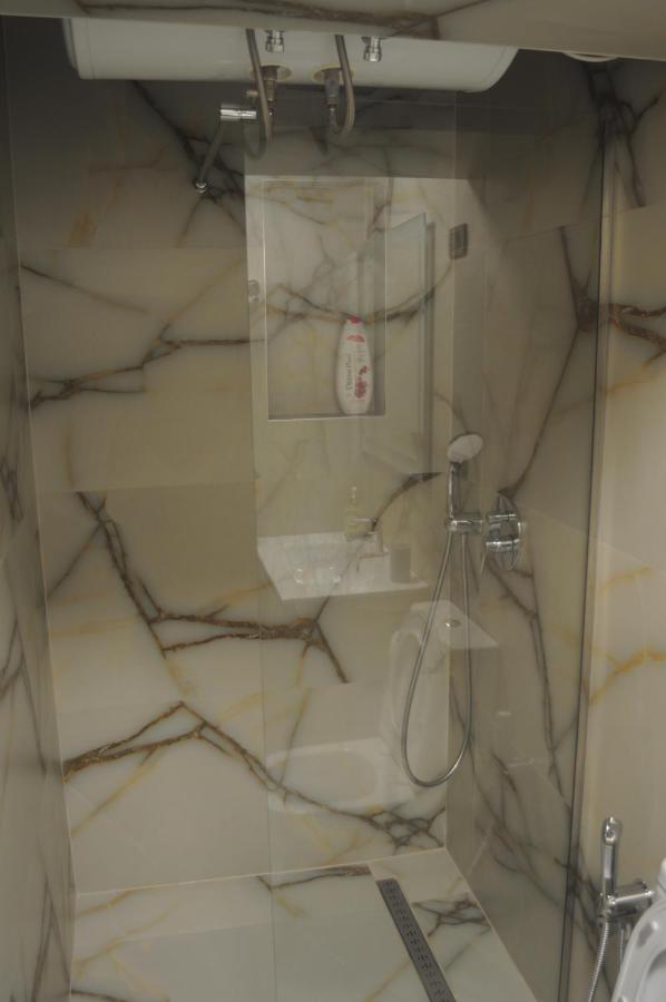 Bliri Myslym Shyri Apartment Тирана Екстериор снимка