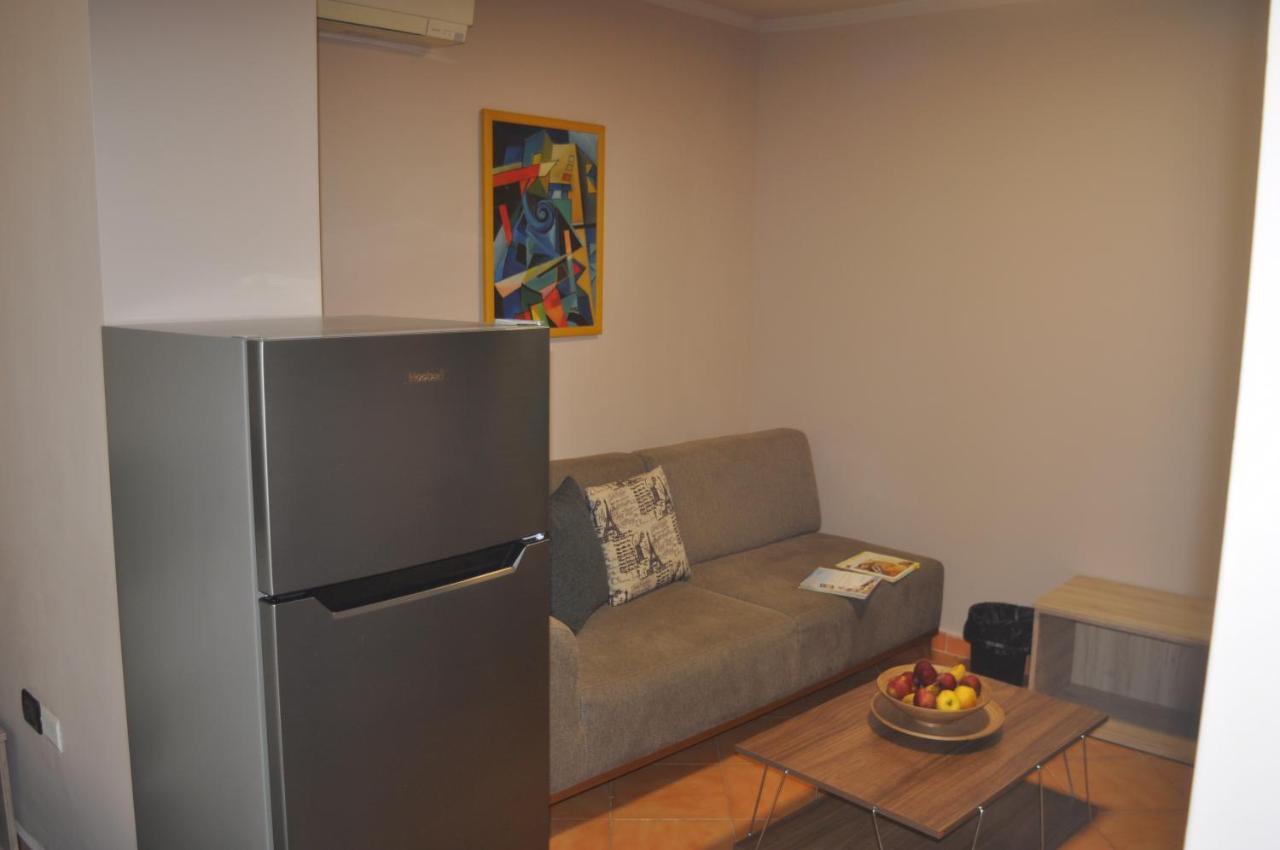 Bliri Myslym Shyri Apartment Тирана Екстериор снимка