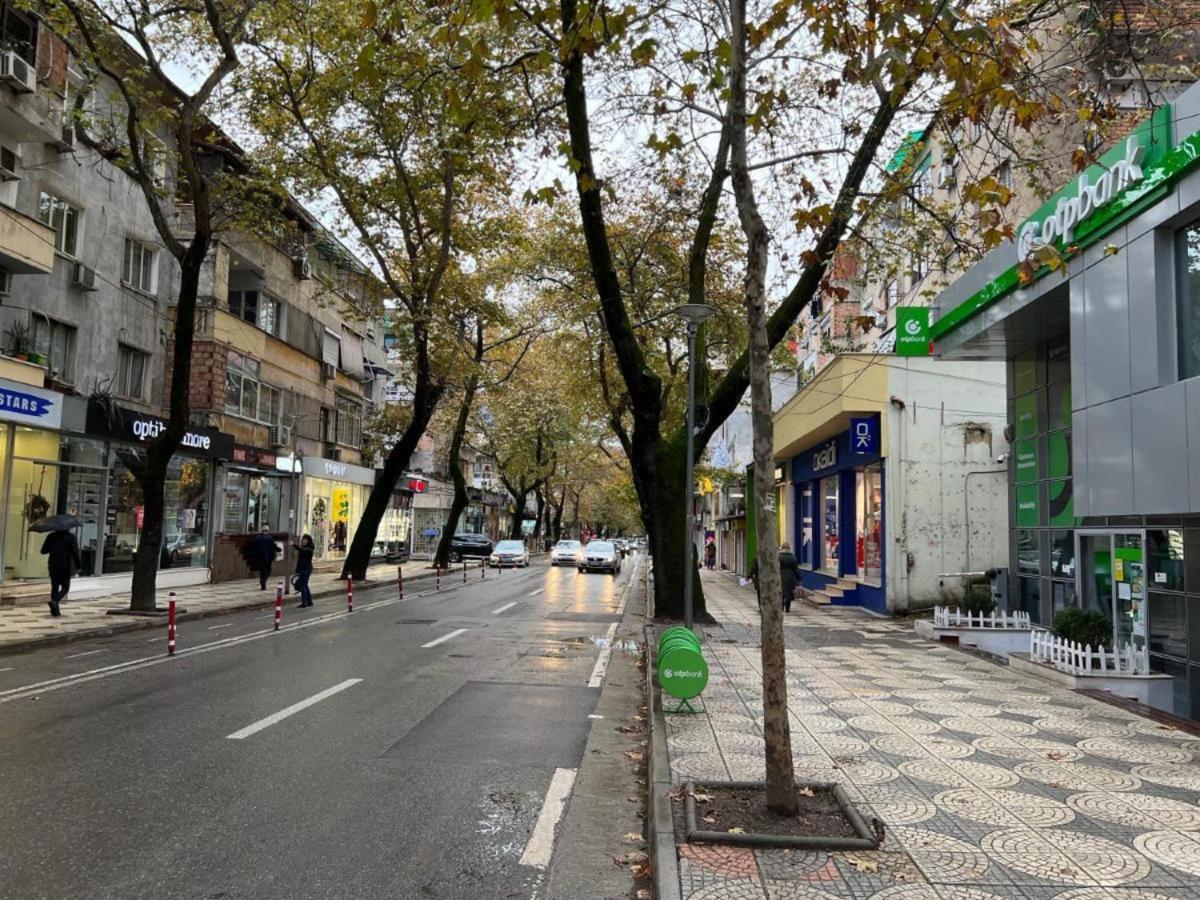 Bliri Myslym Shyri Apartment Тирана Екстериор снимка